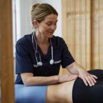 Dores Crônicas: Como a neurociência da dor ajuda o atleta idoso a treinar